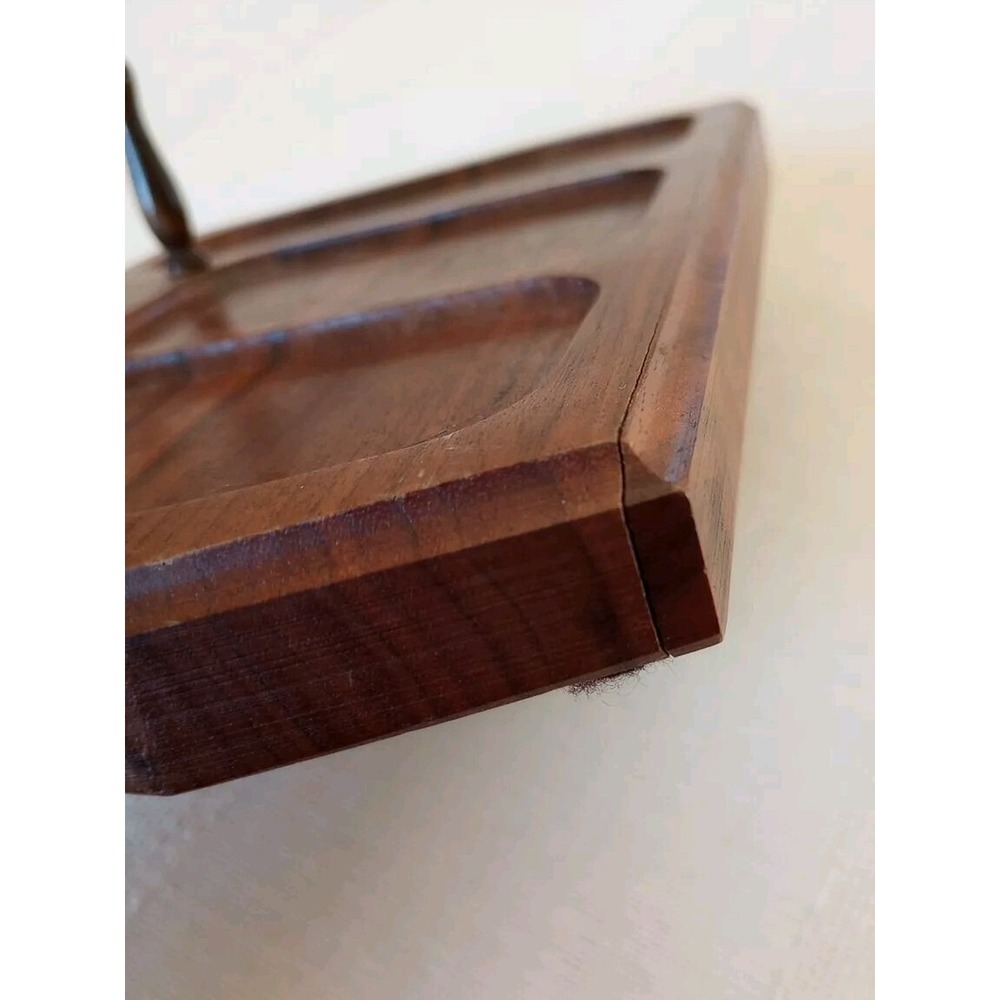 VTG American Walnut Bureau Top Valet 3 Shallow Resting Spots/4 Pegs 9" Long USA - Picture 6 of 14